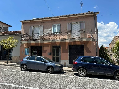 Foto Locale commerciale in Viale Roma 7, Colli a Volturno Centro di 23 m²