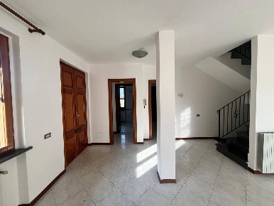 Foto Case indipendenti in via ciardi 1, San Giuliano Terme di 300 m²