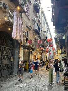 Foto Appartamento in Vico Dei Maiorani 36, Napoli Centro Storico di 130 m²