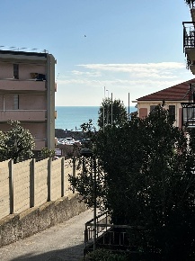 Foto Appartamento a Savona Legino, Zinola, Fornaci di 87 m² con 4 locali
