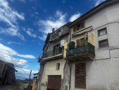 Foto Appartamento a Bucchianico di 100 m² con 3 locali in vendita