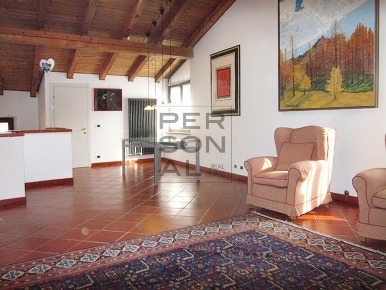 Foto Case semi ndipendenti a Civezzano di 280 m² con 7 locali in vendita