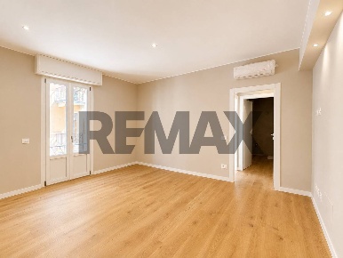 Foto Appartamento in Via dell'Artigliere 4, Verona Veronetta di 49 m²