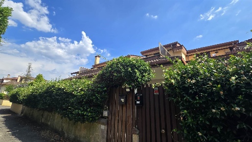 Foto Villa a schiera in VIA MONTE VENERE 18, Guidonia Montecelio Colleverde