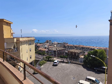 Foto Appartamento in Via Sant aMaria Teresa Federico, Alì Terme di 91 m²