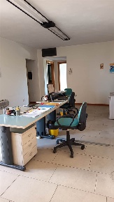 Foto Ufficio a Pistoia Sant'Agostino di 165 m² con 8 locali in vendita