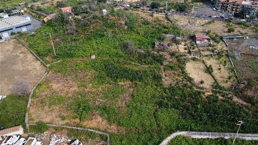 Foto Terreno industriale in Via San Nicolò Snc, Aci Catena Centro