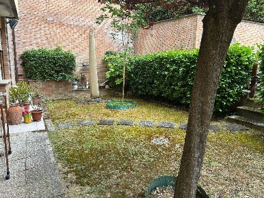 Foto Appartamento a Siena Scacciapensieri di 80 m² con 5 locali in vendita