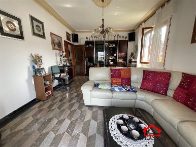 Foto Villa unifamiliare a Carrara Stadio, Sant'Antonio, Marasio di 210 m²