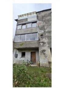 Foto Appartamento in Via Benedetto Macciò, Masone Centro di 71 m²
