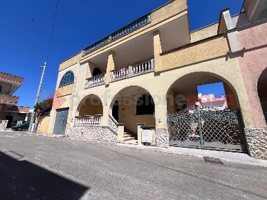 Foto Appartamento in san martino, Castro di 82 m² con 3 locali in vendita