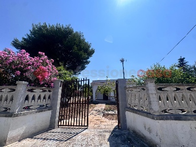 Foto Villa unifamiliare in Viale DEI VASAI SNC, Pulsano di 40 m² in vendita