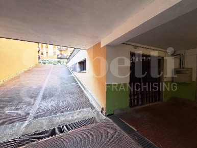 Foto Magazzino in Vicolo della Stazione 12, Brescia Solferino - Diaz