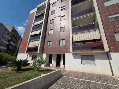 Foto Appartamento in Via SALINELLA 15, Taranto Tre Carrare di 70 m²