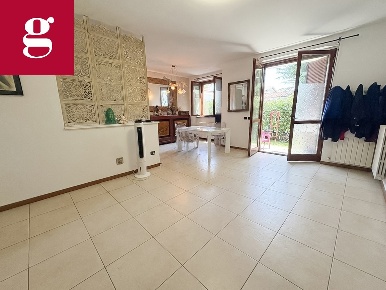 Foto Appartamento in Via Donatello 19, Trezzano sul Naviglio di 100 m²