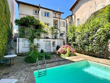 Foto Casa indipendente in Umberto I, Bossolasco Centro di 280 m² in vendita
