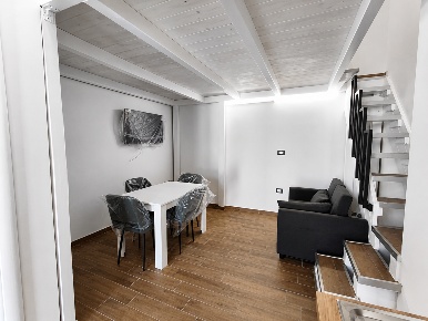 Foto Appartamento in Via Luca Giordano 156, Napoli Vomero di 40 m²