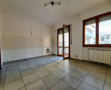 Foto Appartamento a Pontedera Oltrera di 100 m² con 5 locali in vendita