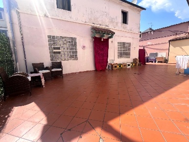 Foto Casa indipendente a Montecatini-Terme di 140 m² con 5 locali