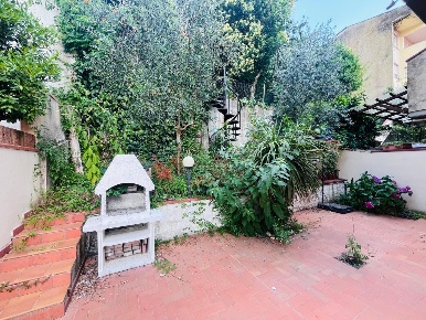 Foto Villa a schiera a Montecatini-Terme di 200 m² con 6 locali in vendita