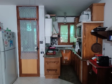 Foto Appartamento a Collesalvetti Stagno di 85 m² con 5 locali in vendita