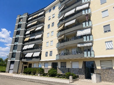 Foto Appartamento in Cavour, Alpignano di 90 m² con 3 locali in vendita