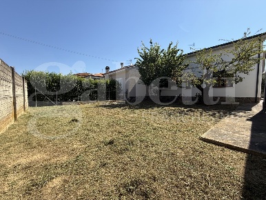 Foto Casa indipendente a Ponsacco Giardino di 75 m² con 3 locali in vendita
