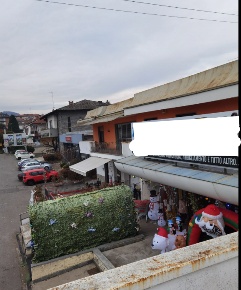 Foto Appartamento a Cuorgnè Centro di 268 m² con 8 locali in vendita