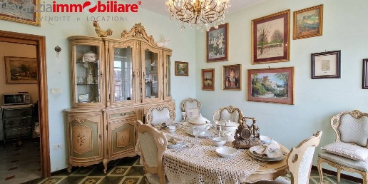 Foto Appartamento in Via Marco Aurelio Severino, Napoli San Carlo All'Arena