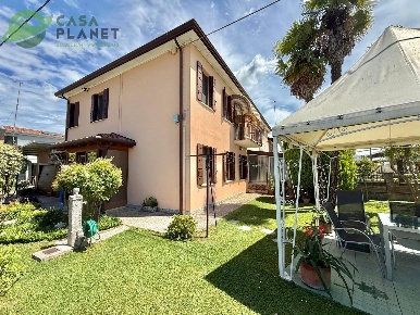 Foto Case semi ndipendenti in VIA SASSI, Mogliano Veneto Mazzocco di 160 m²