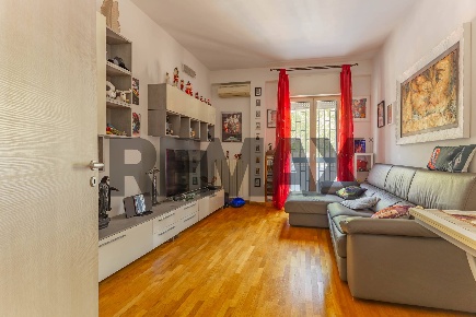 Foto Appartamento in Via Saverio Lioce 52, Bari Poggiofranco di 88 m²
