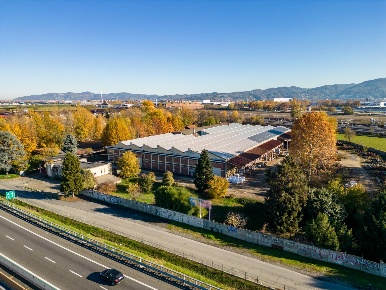 Foto Capannone industriale in Corso Romania, Torino Falchera di 9500 m²