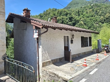 Foto Rustico in Ponte Falmenta, Valle Cannobina di 160 m² con 4 locali