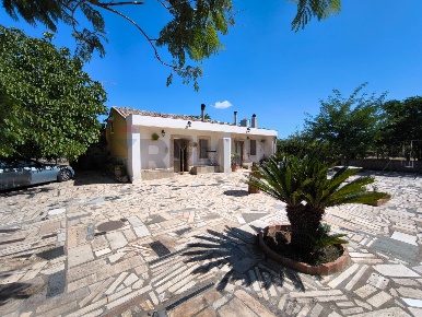 Foto Villa unifamiliare in strada provinciale 80 sn, Noto di 144 m²