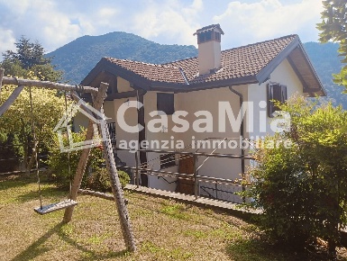 Foto Casa indipendente in Fraz. Cervarolo - Località Sassello, Varallo