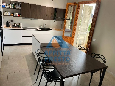 Foto Appartamento a Castelfiorentino di 108 m² con 4 locali in affitto