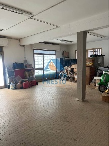 Foto Laboratorio a Castelfranco di Sotto di 80 m² in vendita