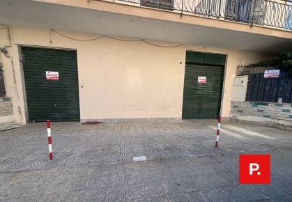 Foto Locale commerciale in Viale Europa 2, Casagiove di 55 m² con 3 locali