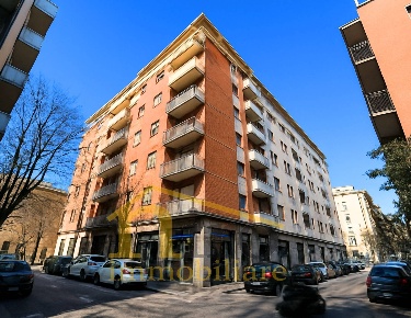 Foto Appartamento in Via L'aquila 44, Pescara di 130 m² con 5 locali
