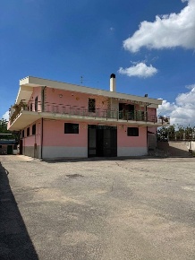 Foto Casa indipendente a Marzano di Nola di 908 m² con 3 locali in vendita