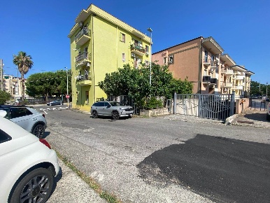 Foto Garage in Via Carcara 1b, Soverato Soverato Marina di 51 m² in vendita