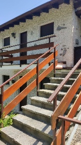Foto Appartamento in Via dei Pini, Sormano Centro di 60 m² con 2 locali