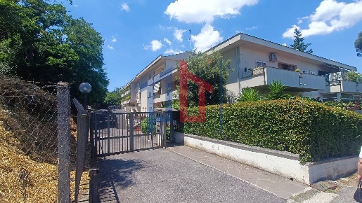Foto Ufficio in Via Rubra, Roma Labaro di 200 m² con 1 locali in vendita