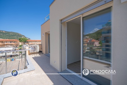Foto Attico in via torino 69, Pietra Ligure Centro di 80 m² con 3 locali