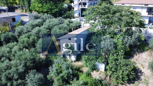 Foto Casa indipendente in via dei celestini, Corropoli di 100 m² in vendita
