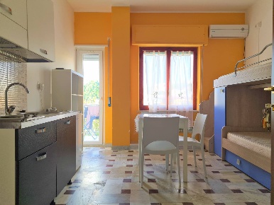 Foto Appartamento in viale Crotone 9, Catanzaro Catanzaro Lido di 30 m²