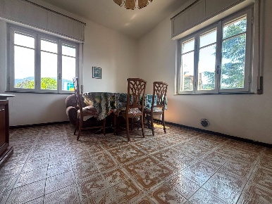 Foto Appartamento in via Luio 3, Nembro Centro di 80 m² con 3 locali