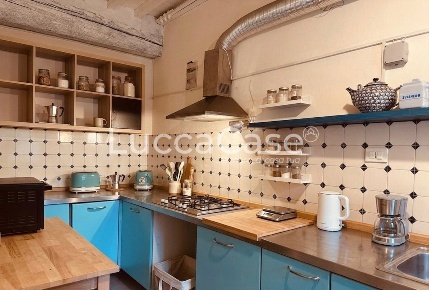 Foto Casa indipendente a Porcari Centro di 180 m² con 8 locali in vendita