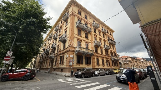 Foto Ufficio a La Spezia La Pieve - San Venerio di 125 m² con 5 locali