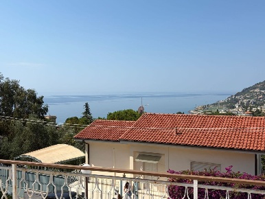 Foto Villa bifamiliare in Via G. D'Annunzio 28, Sanremo Corso degli Inglesi